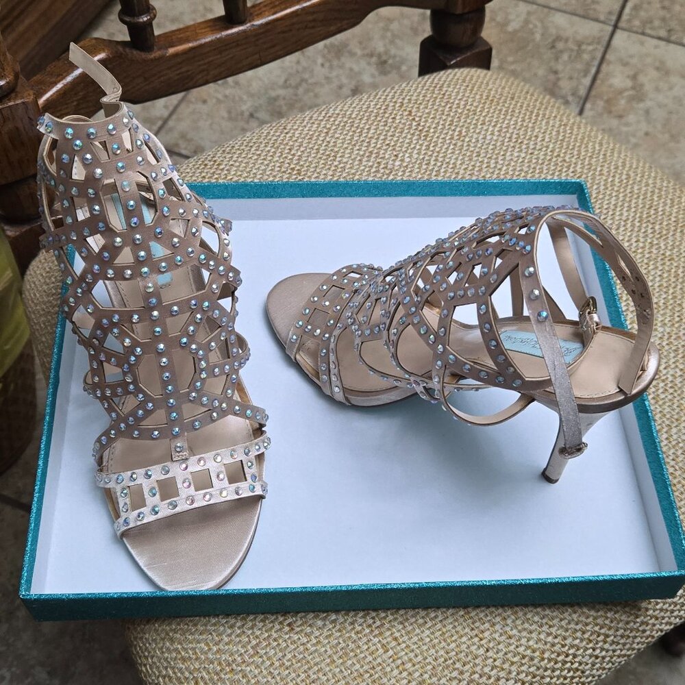 Blue by Betset Johnson size 8